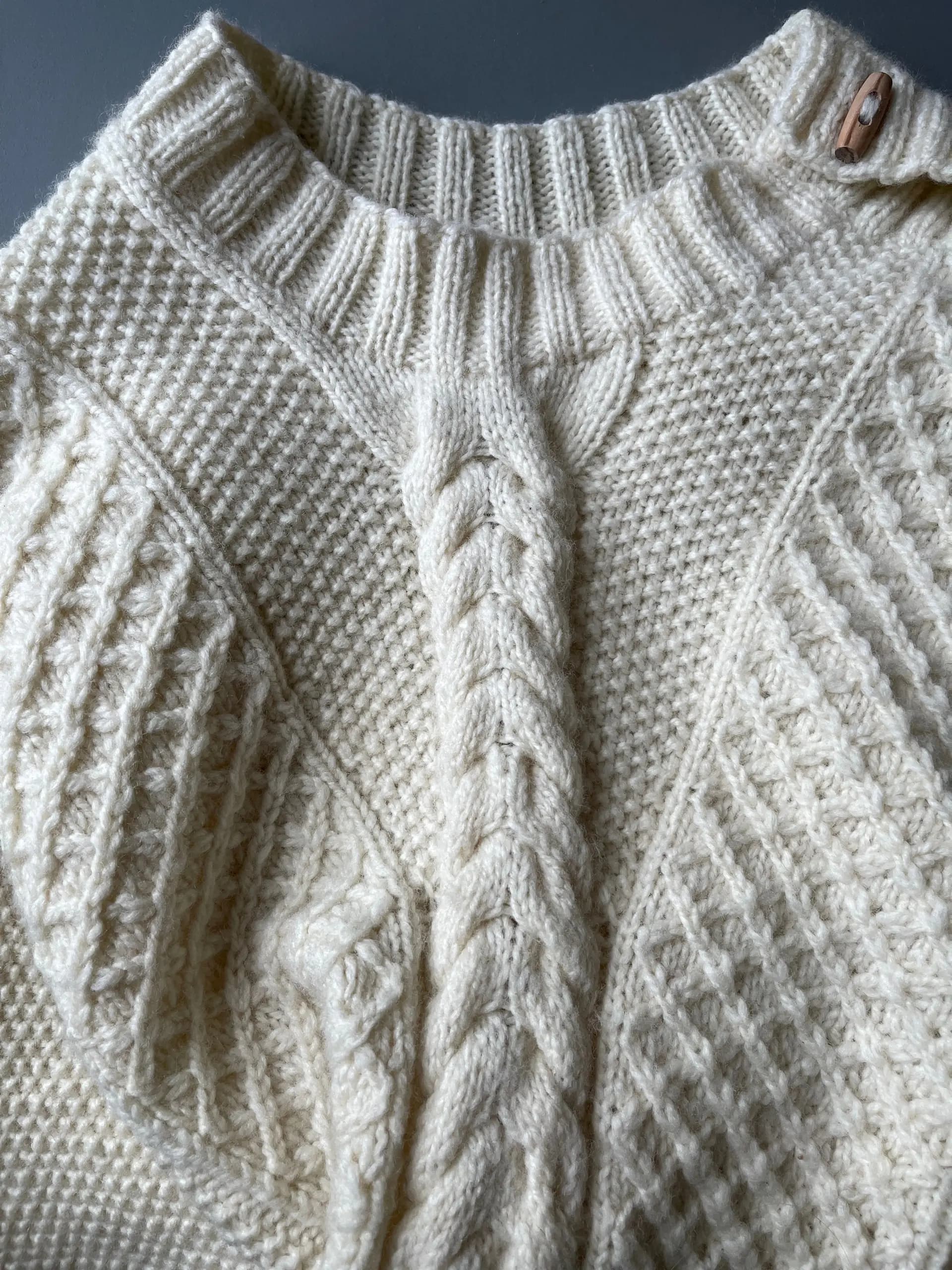 Haraboji Cardigan -  Zestaw: wzór + włóczka 4
